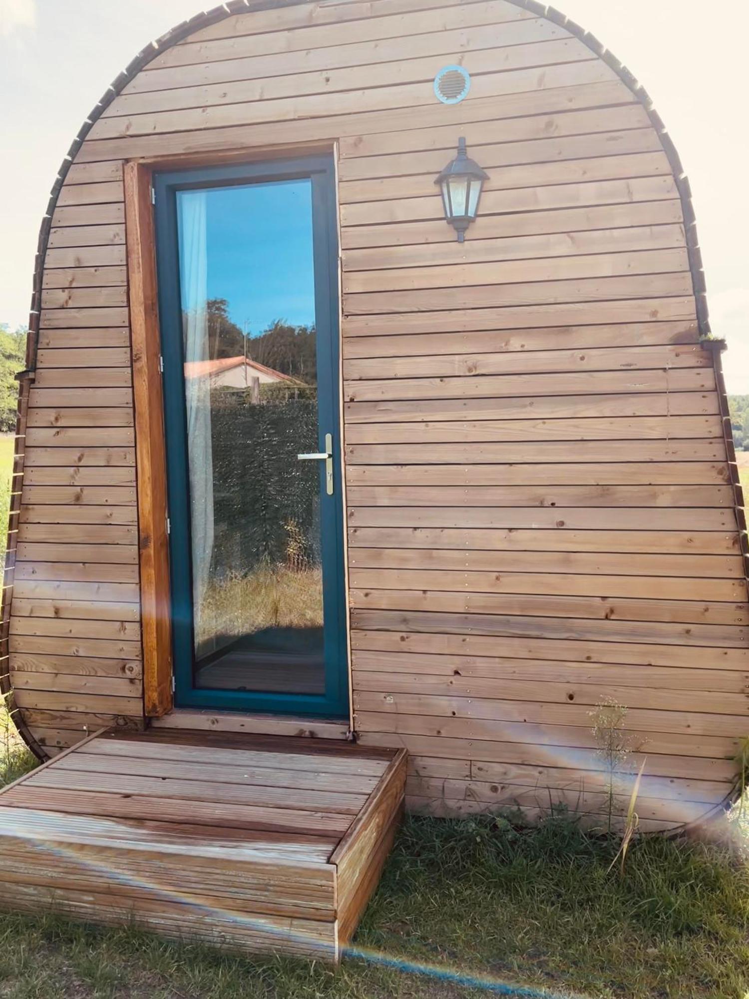 Logement Insolite : La Ruche Verte Monts-sur-Guesnes Exterior photo